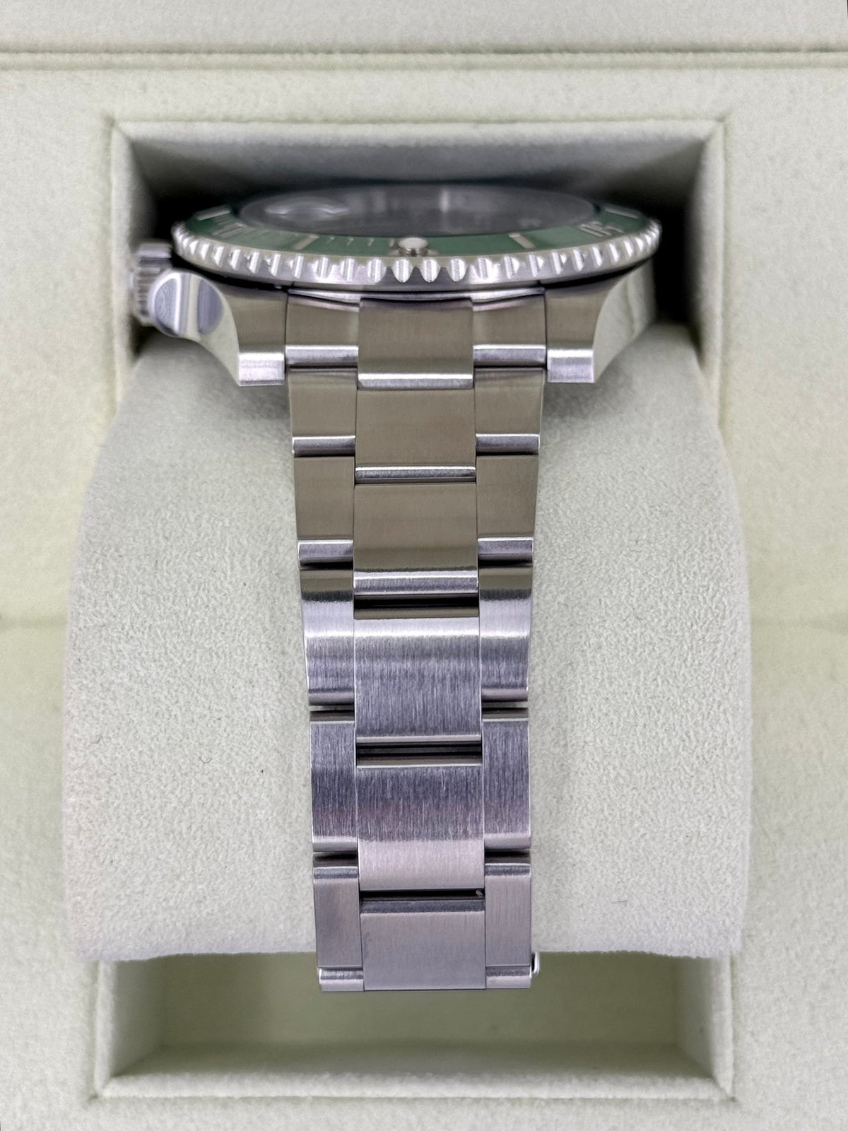 2013 Rolex Submariner "Hulk" 40mm 116610LV Green Dial