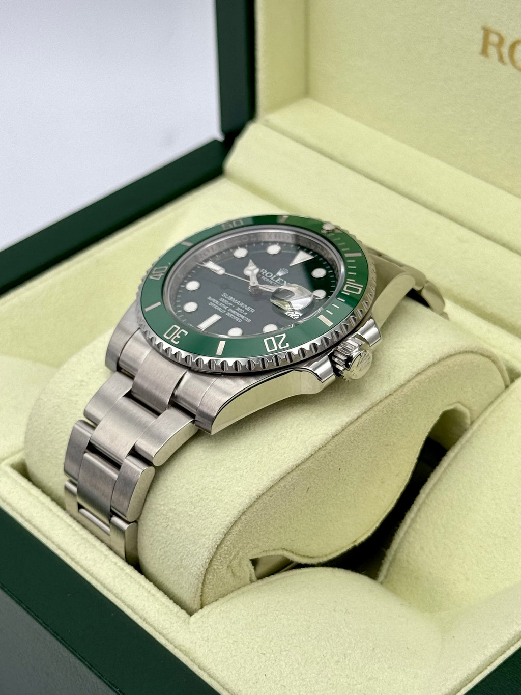 2013 Rolex Submariner "Hulk" 40mm 116610LV Green Dial