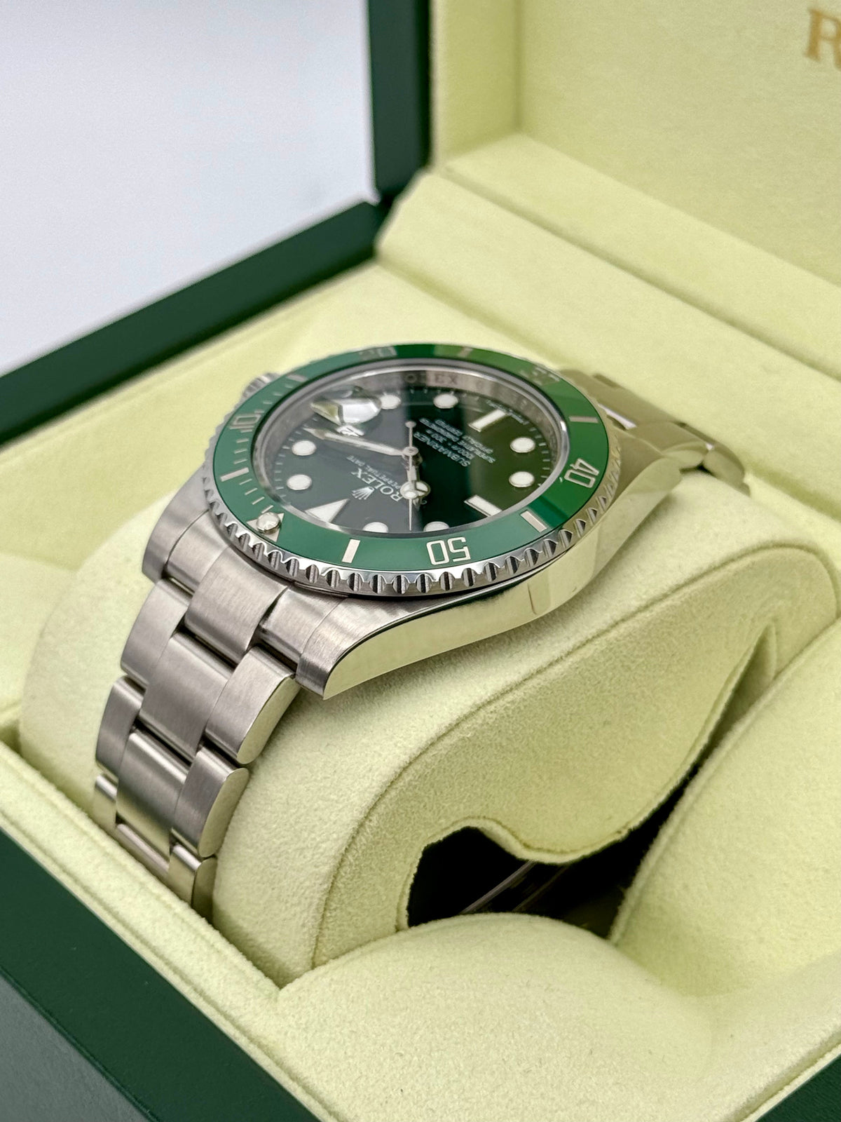 2013 Rolex Submariner "Hulk" 40mm 116610LV Green Dial