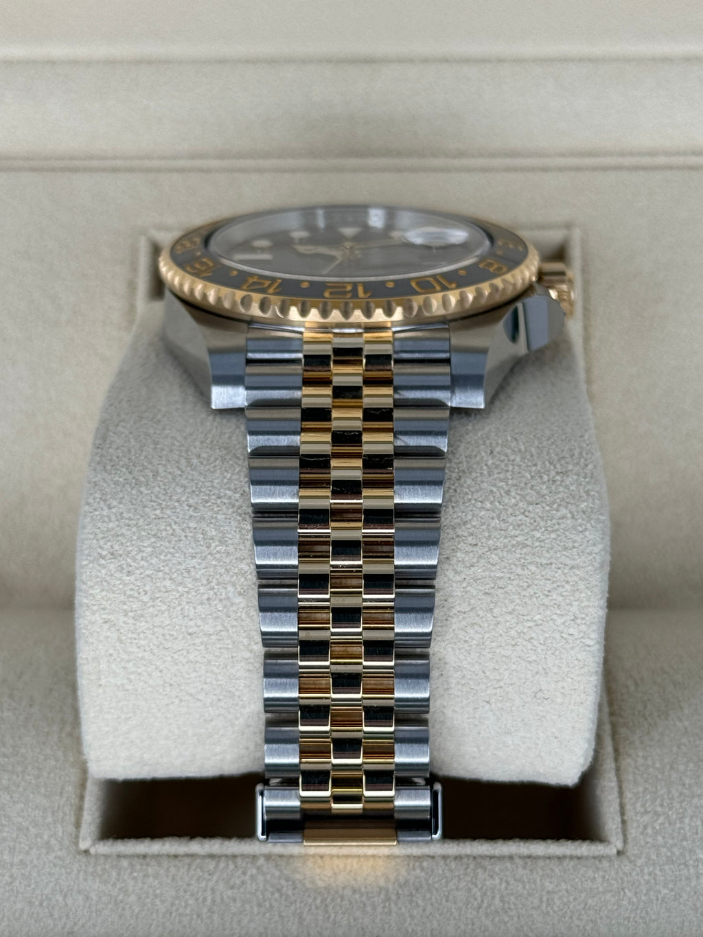 NEW 2023 Rolex GMT-Master II 40mm 126713GRNR Two-Tone Jubilee