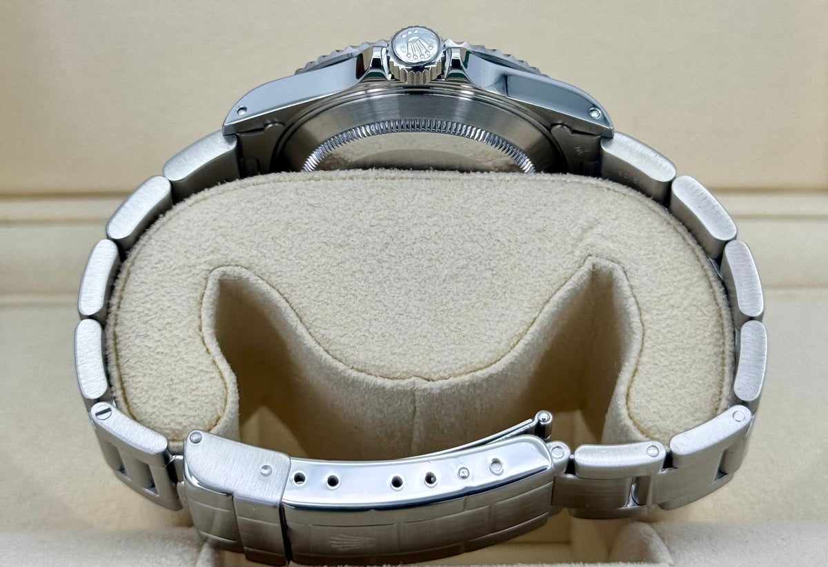 1995 Rolex Submariner 40mm 14060 Stainless Steel Black Dial