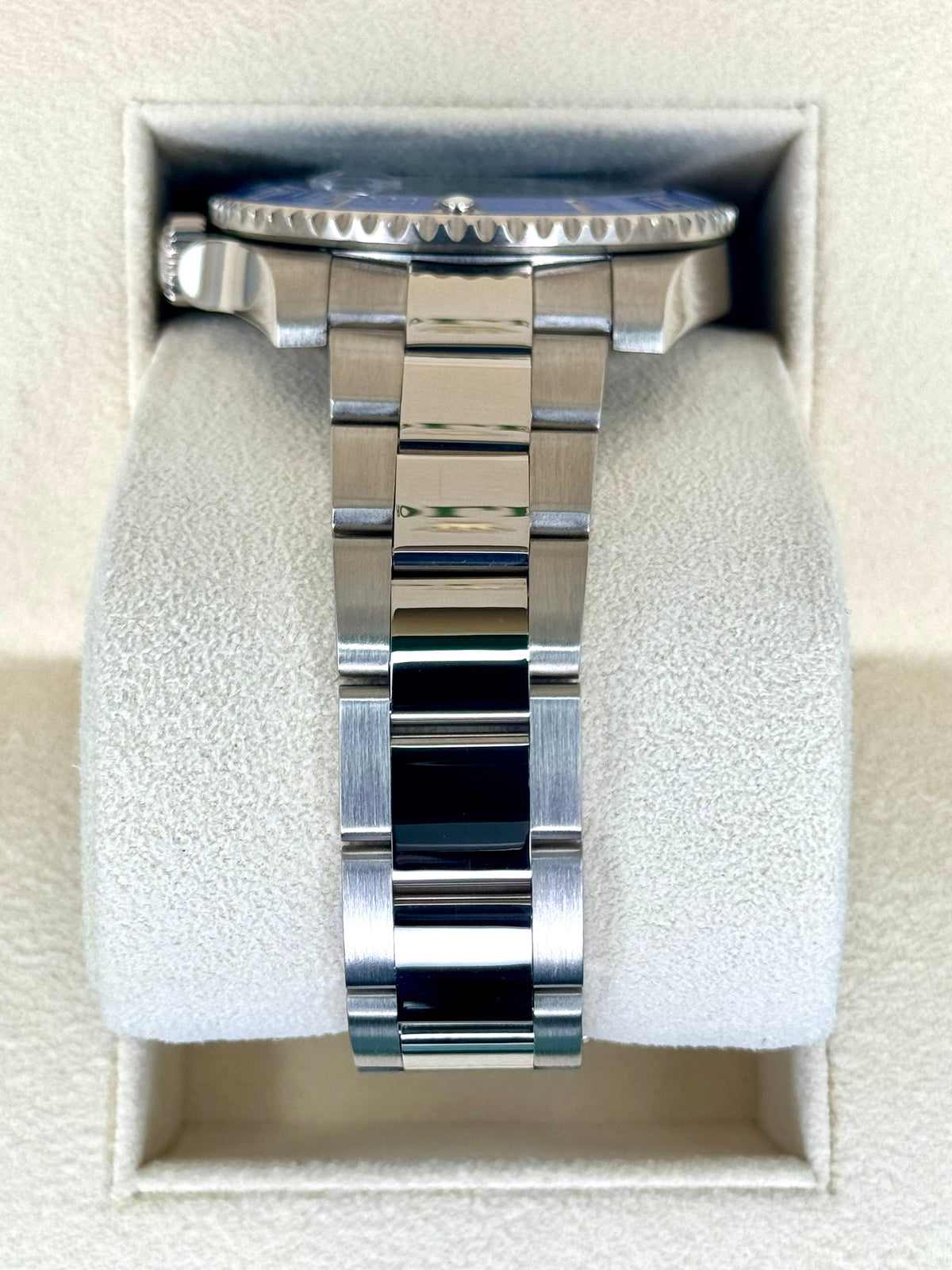 2018 Rolex Submariner "Smurf" 40mm 116619LB White Gold Blue Dial