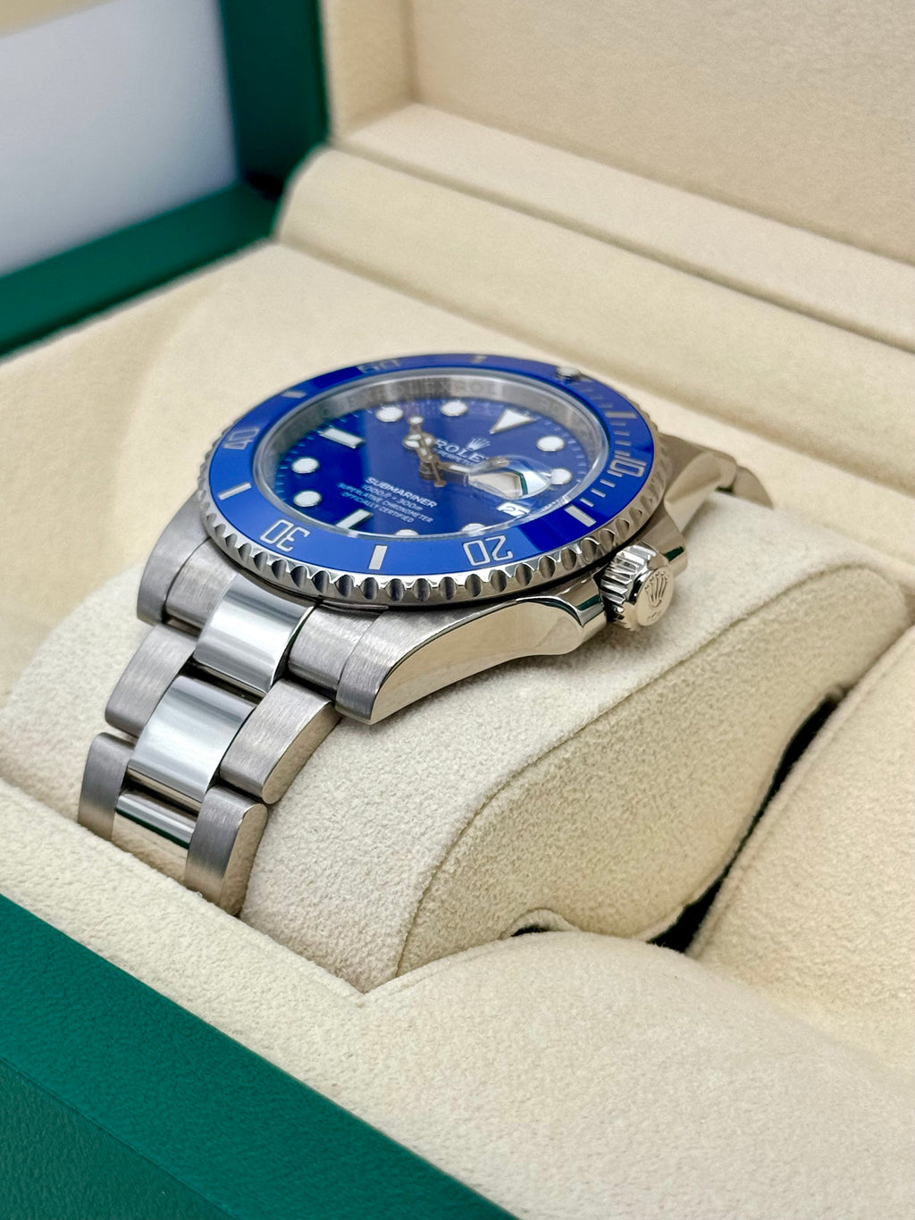 2018 Rolex Submariner "Smurf" 40mm 116619LB White Gold Blue Dial