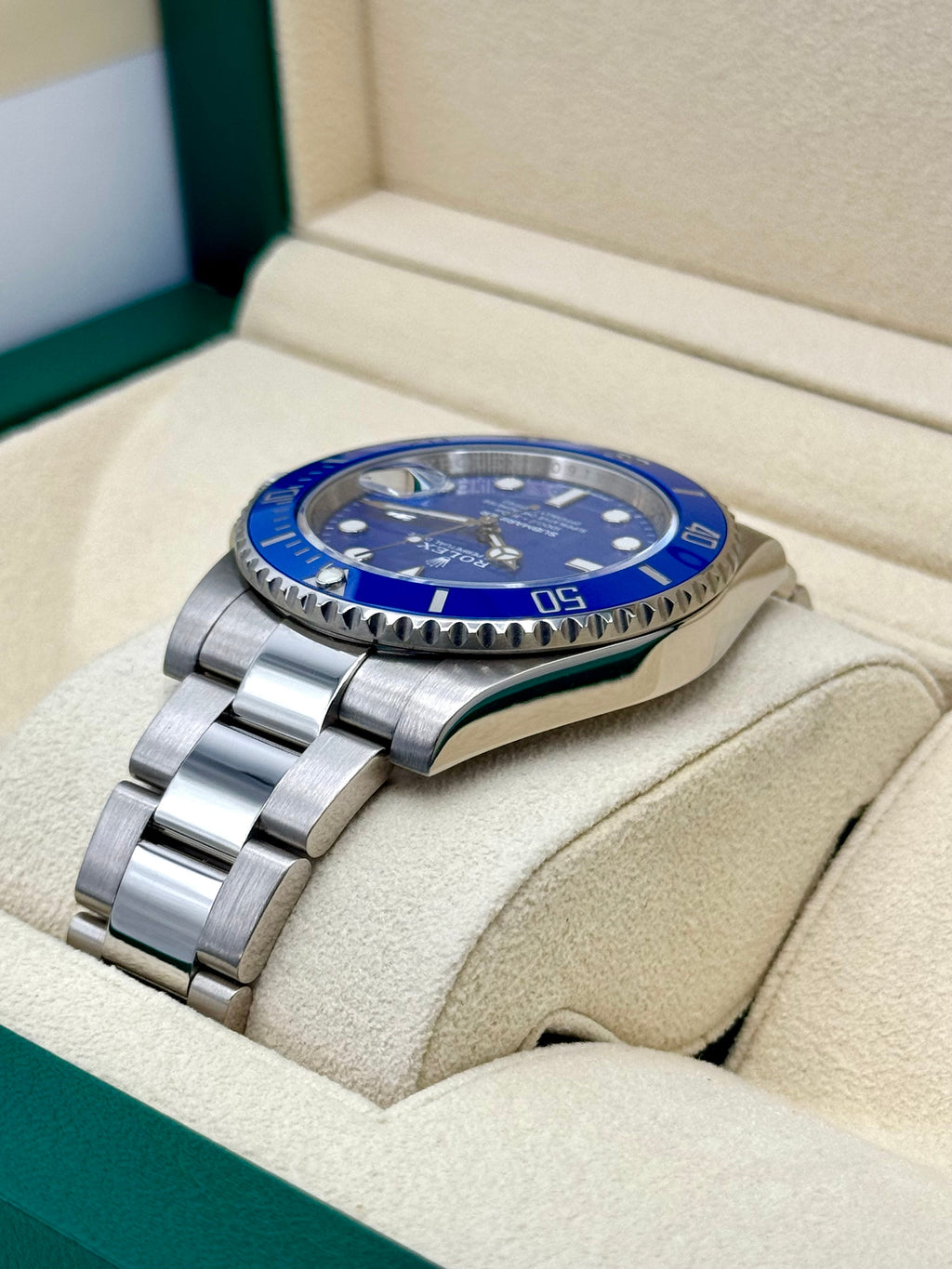 2018 Rolex Submariner "Smurf" 40mm 116619LB White Gold Blue Dial