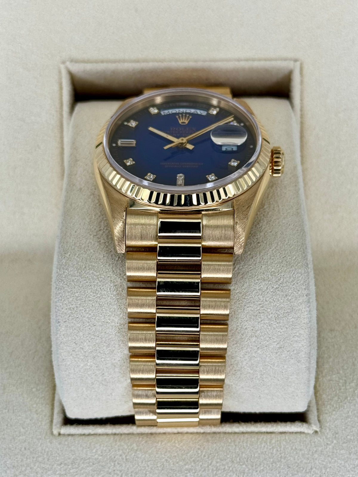 1988 Day-Date 36mm 18038 Gold Presidential Blue Vignette Dial
