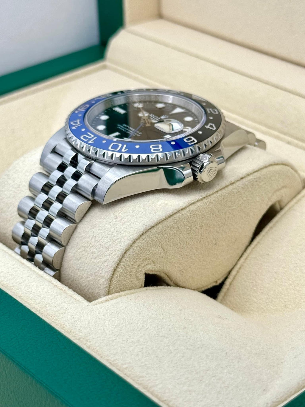 NEW 2023 Rolex GMT-Master II "Batgirl" 40mm 126710BLNR Jubilee Black Dial