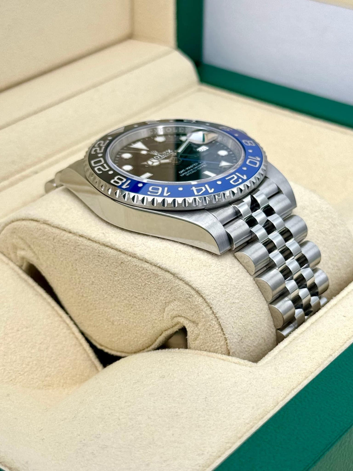 NEW 2023 Rolex GMT-Master II "Batgirl" 40mm 126710BLNR Jubilee Black Dial