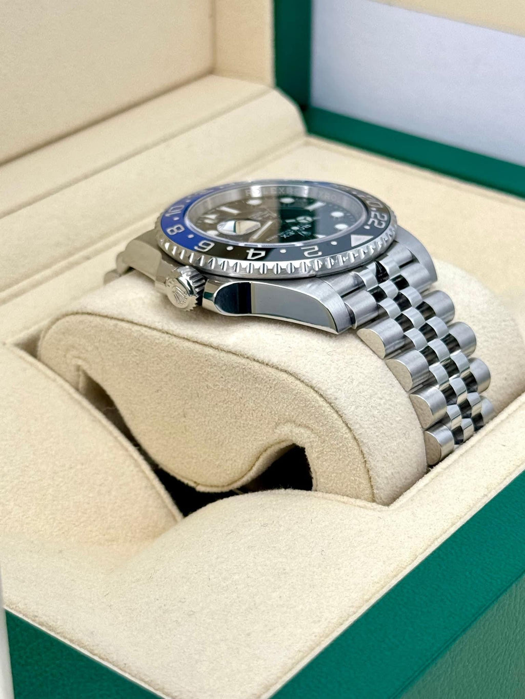 NEW 2023 Rolex GMT-Master II "Batgirl" 40mm 126710BLNR Jubilee Black Dial