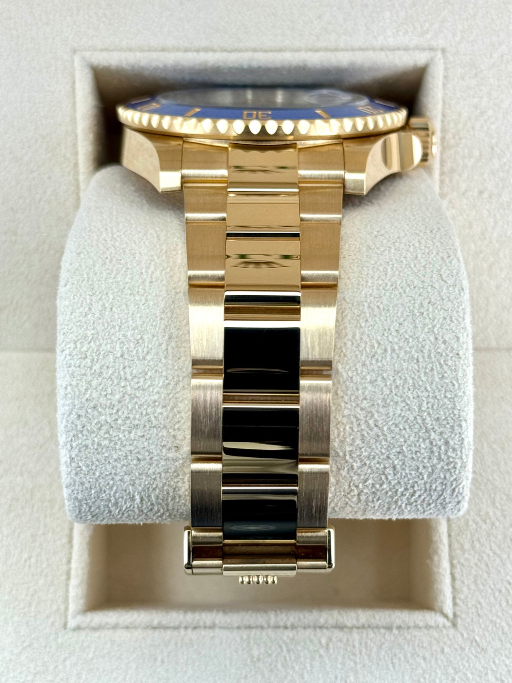 2024 Rolex Submariner "Bluesy" 41mm 126618LB Yellow Gold Blue Dial