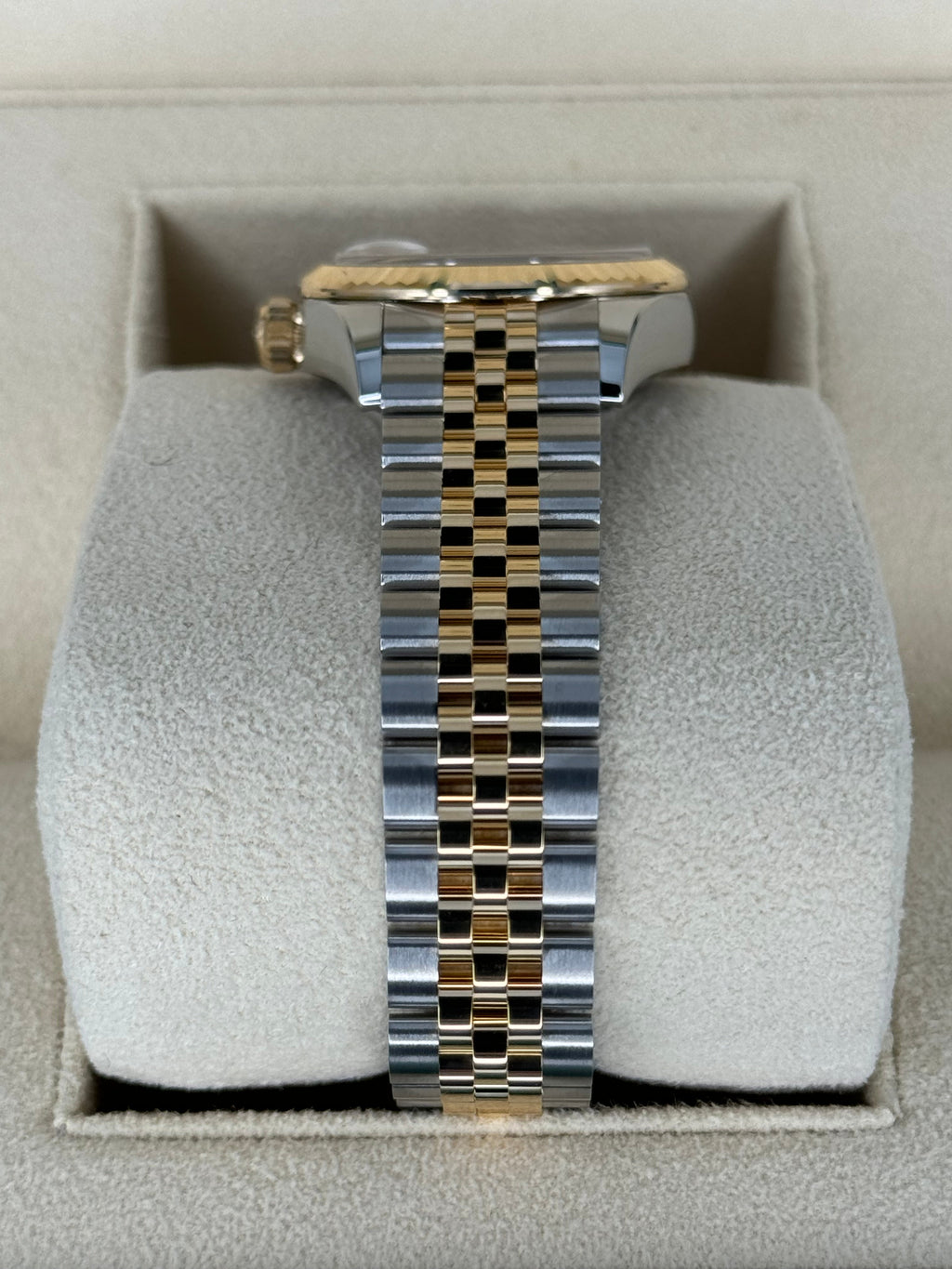 NEW 2025 Rolex Lady Datejust 28mm 279173 Jubilee Champagne Dial
