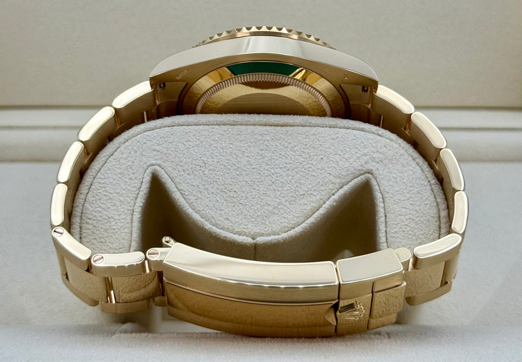 2024 Rolex Submariner "Bluesy" 41mm 126618LB Yellow Gold Blue Dial