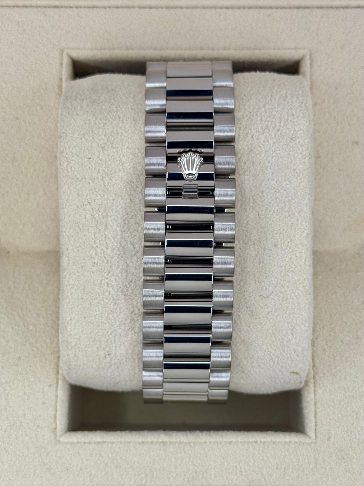 2015 Rolex Day-Date II 41mm 218239 White Gold Presidential Black Dial