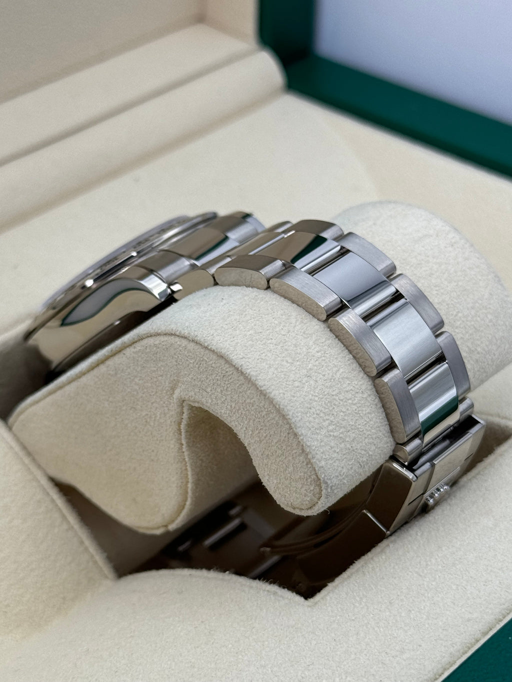 2021 Rolex Daytona 40mm 116509 White Gold Blue Dial