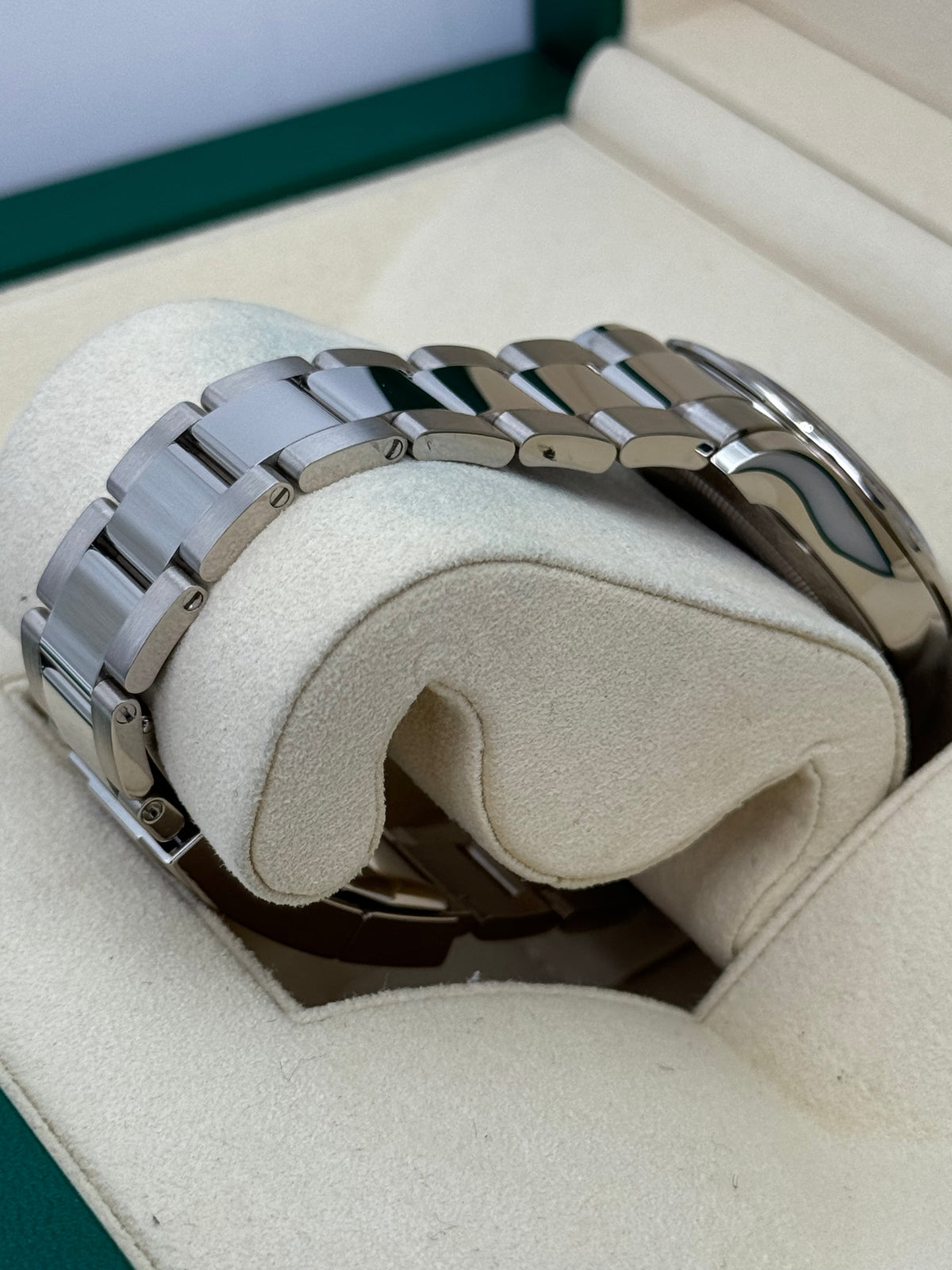 2021 Rolex Daytona 40mm 116509 White Gold Blue Dial