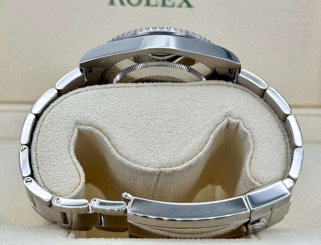 2012 Rolex Submariner "Smurf" 40mm 116619 White Gold Blue Dial