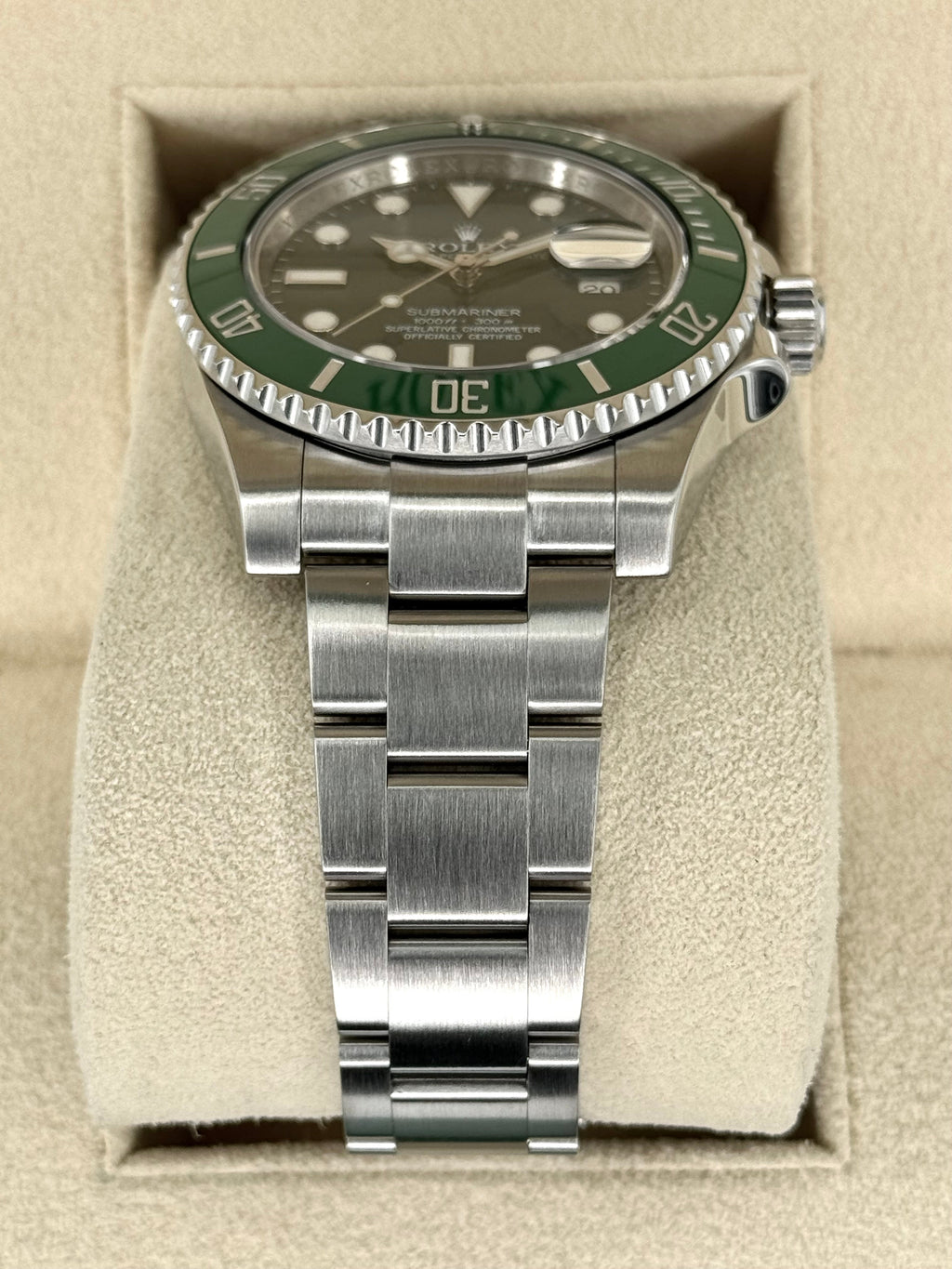 Submariner "Hulk" 40mm 116610LV Green Dial