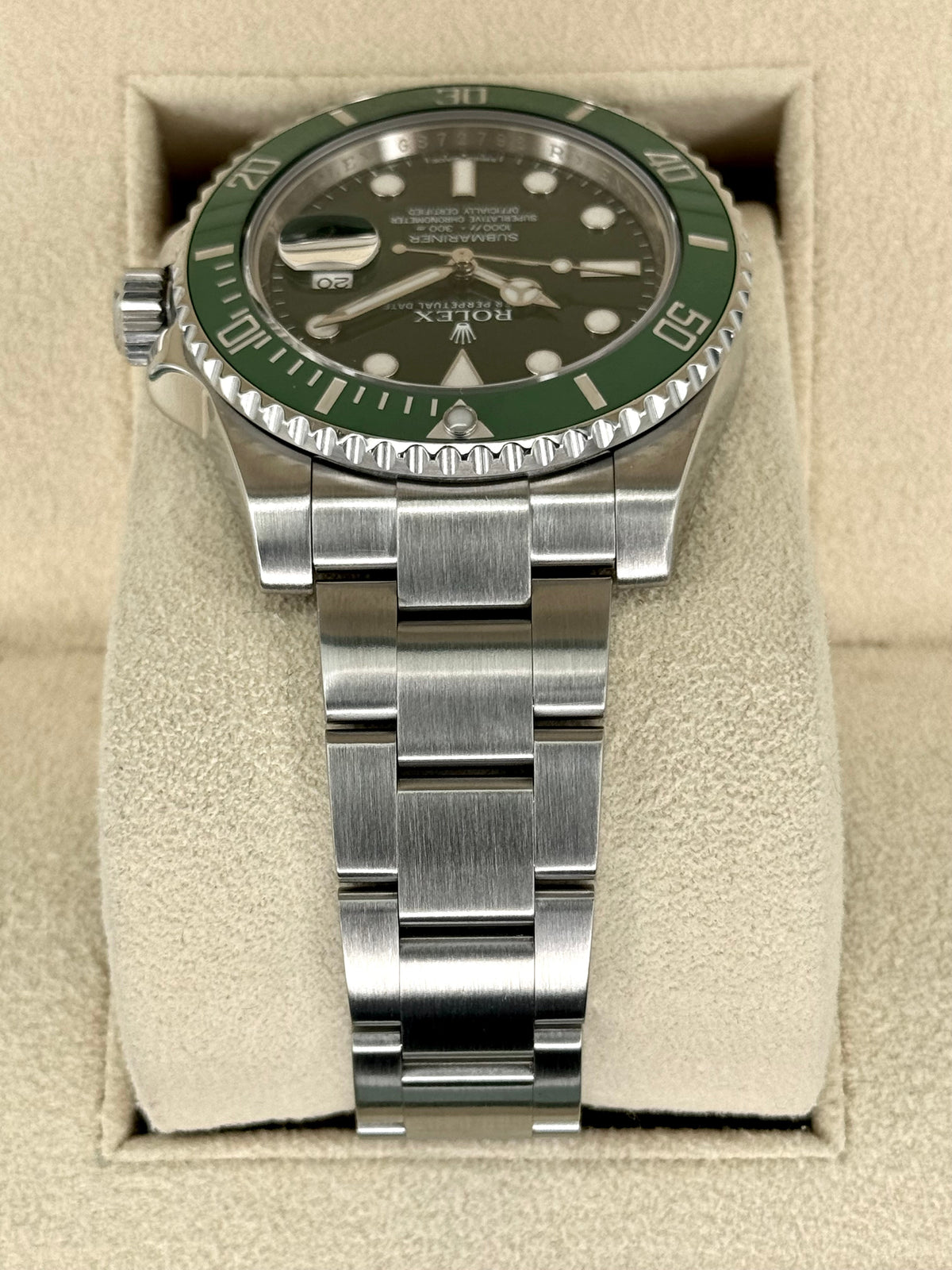 Submariner "Hulk" 40mm 116610LV Green Dial