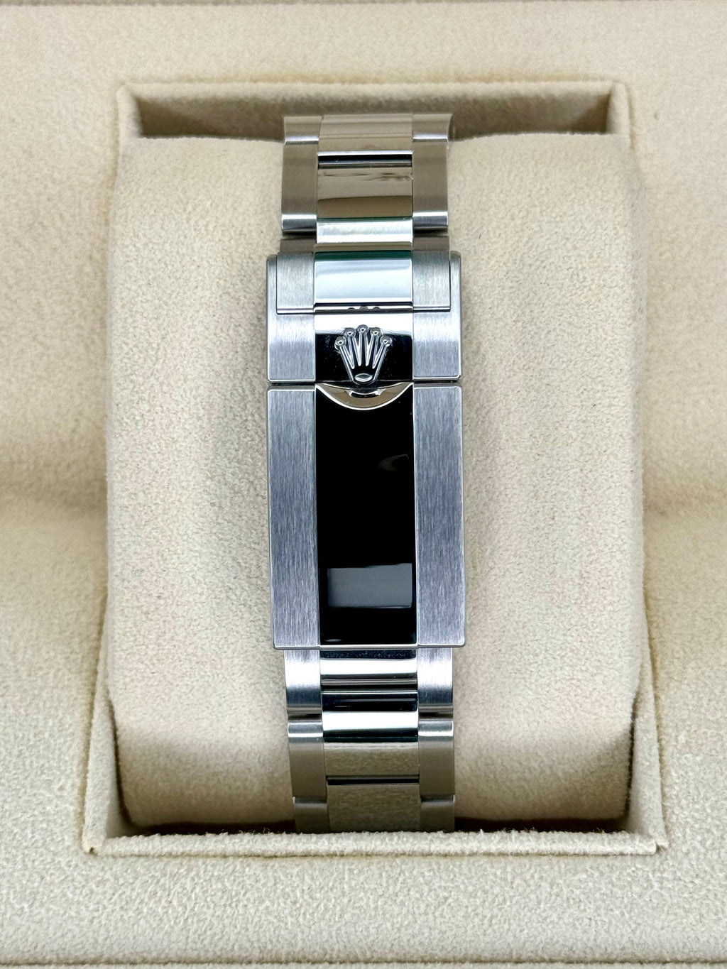 NEW 2022 GMT-Master II “Pepsi” 40mm 126710BLRO Oyster