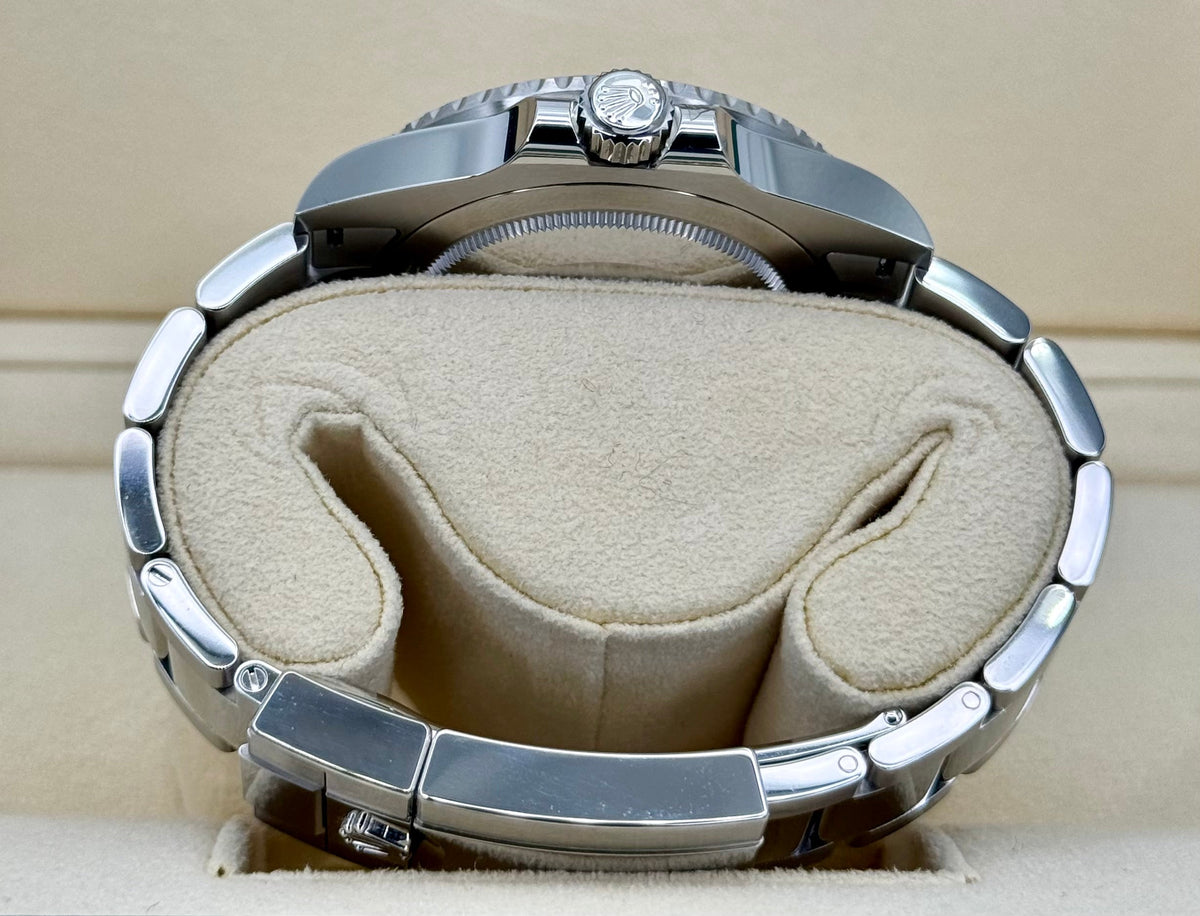 NEW 2022 GMT-Master II “Pepsi” 40mm 126710BLRO Oyster