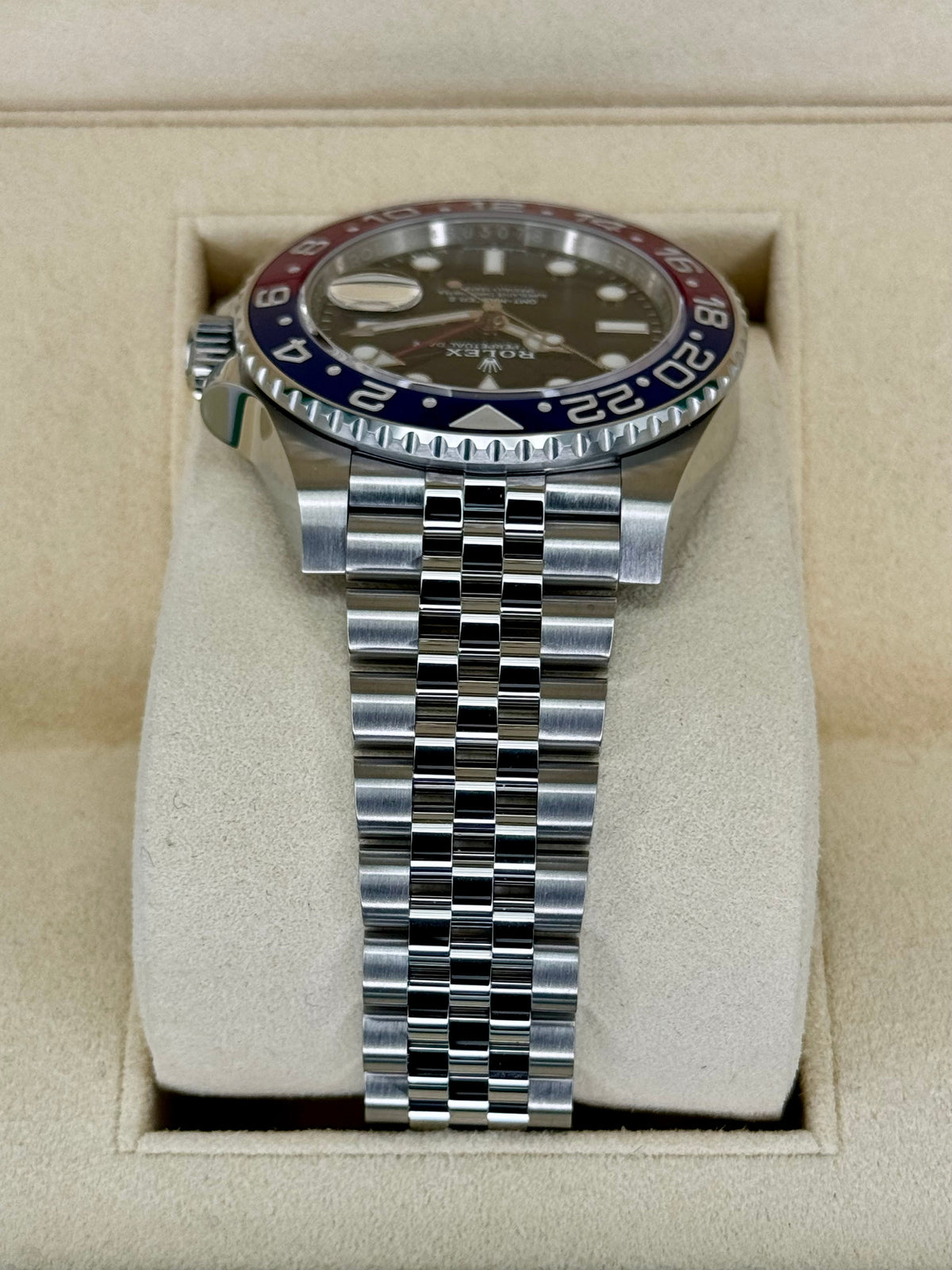 NEW 2019 GMT-Master II “Pepsi” 40mm 126710BLRO Jubilee