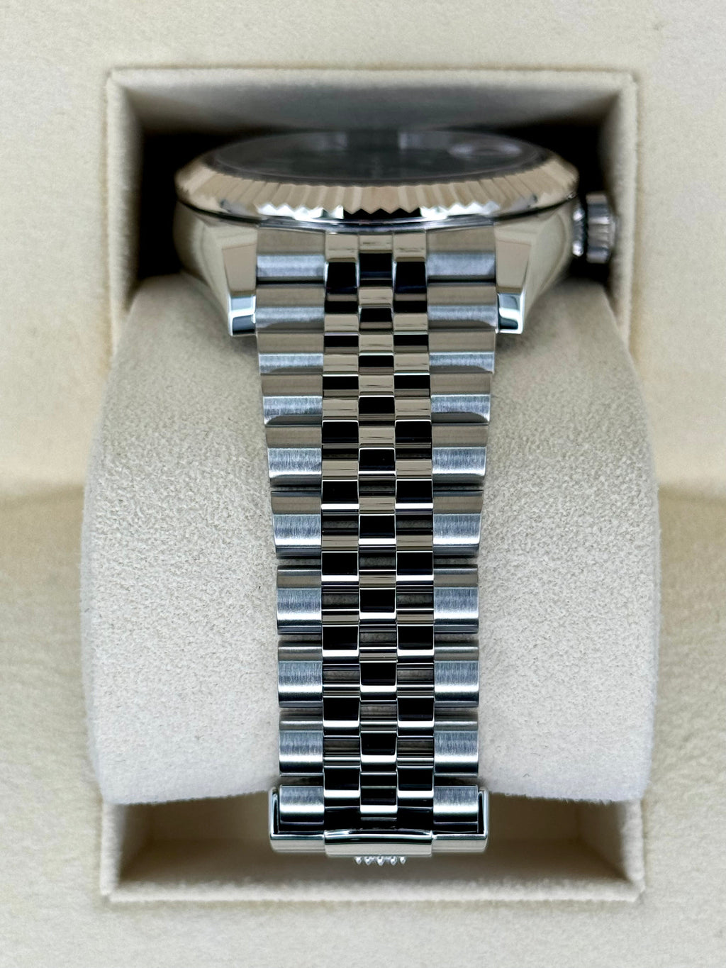 2021 Rolex Sky-Dweller 42mm 326934 Jubilee Black Dial