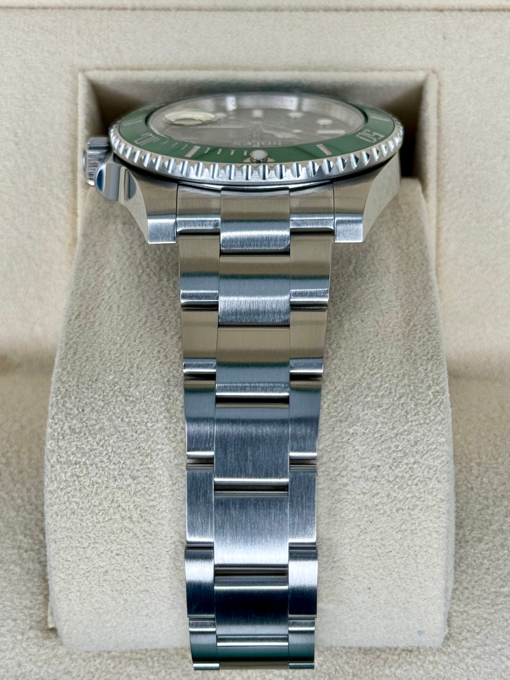 2015 Rolex Submariner "Hulk" 40mm 116610LV Green Dial