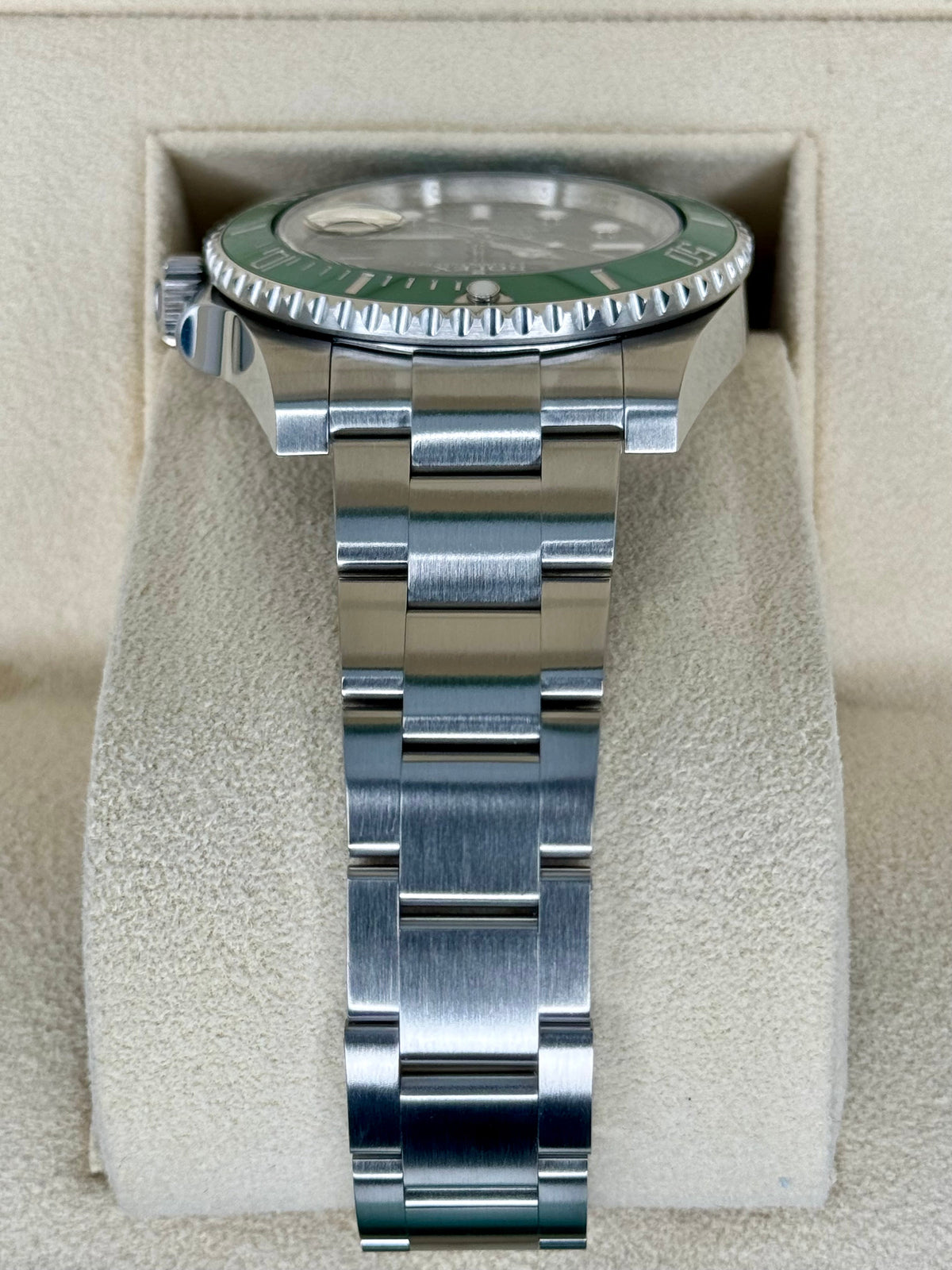 2015 Rolex Submariner "Hulk" 40mm 116610LV Green Dial