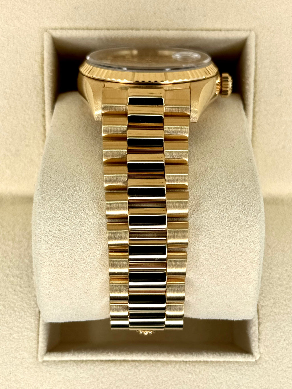 1987 Rolex Day-Date 36mm 18038 Presidential Champagne Diamond Dial