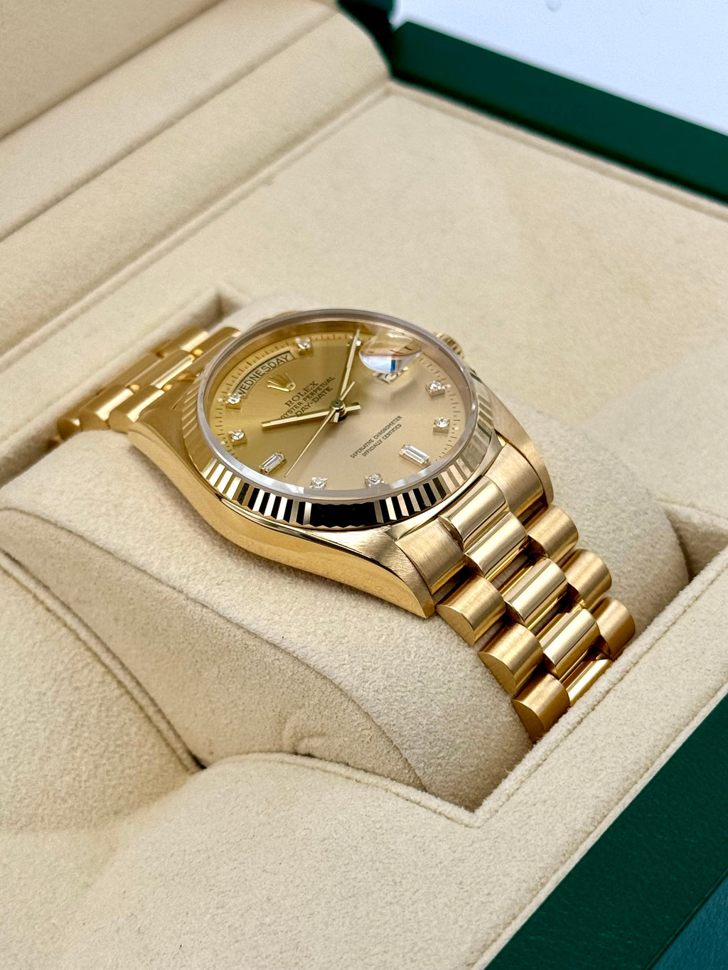 1987 Rolex Day-Date 36mm 18038 Presidential Champagne Diamond Dial