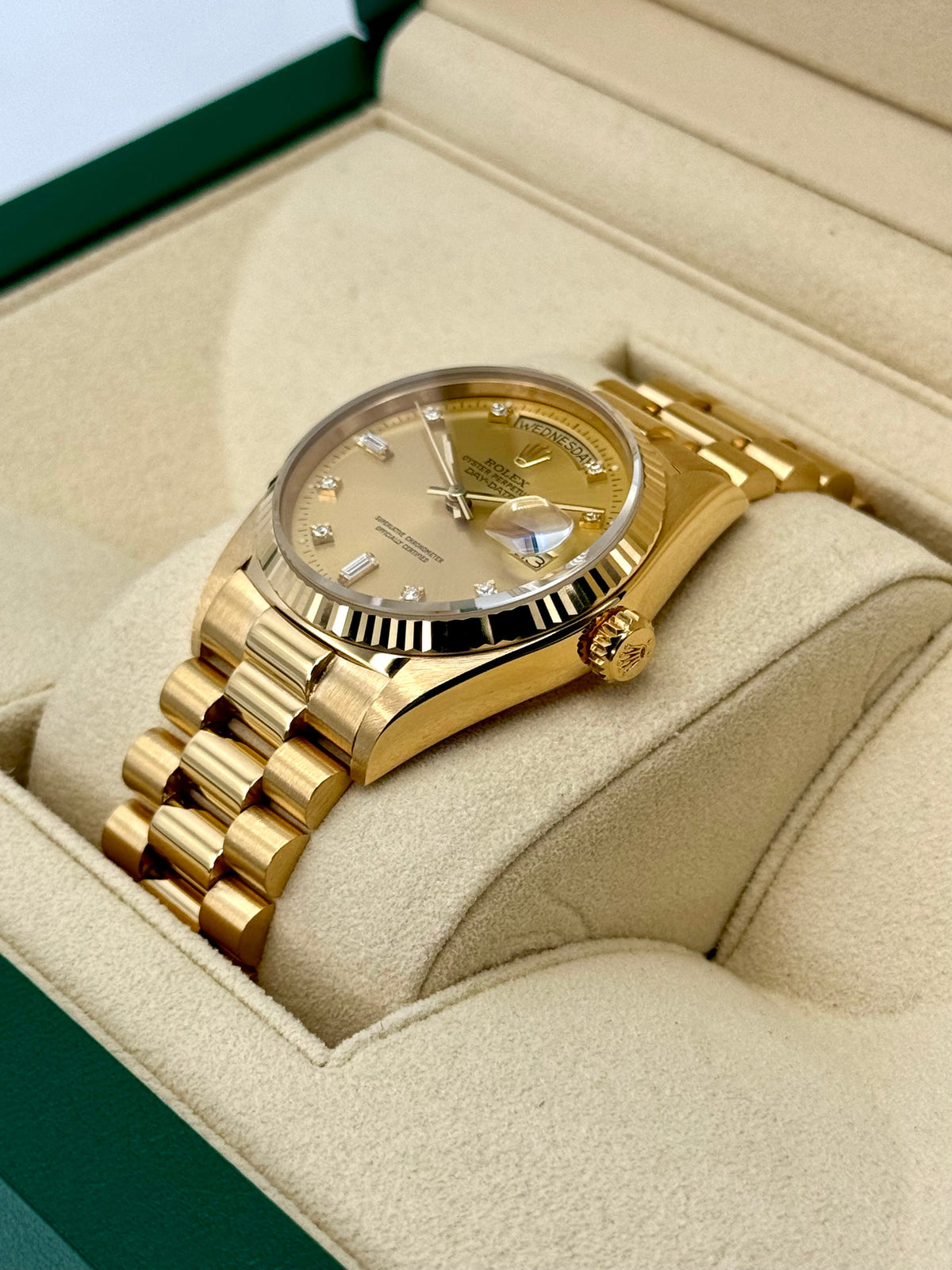 1987 Rolex Day-Date 36mm 18038 Presidential Champagne Diamond Dial
