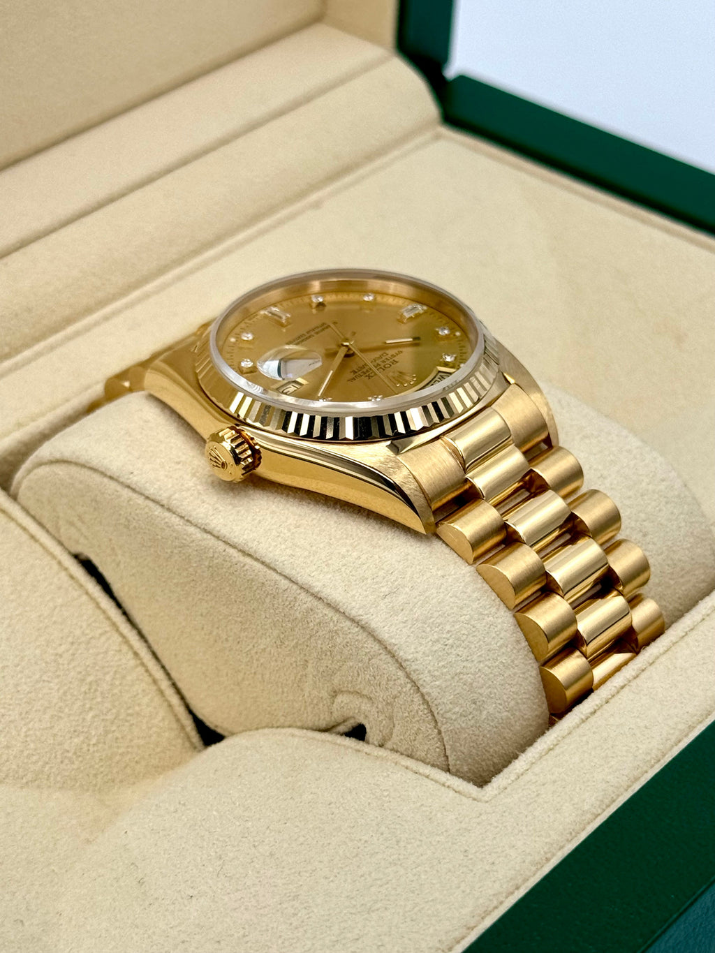 1987 Rolex Day-Date 36mm 18038 Presidential Champagne Diamond Dial