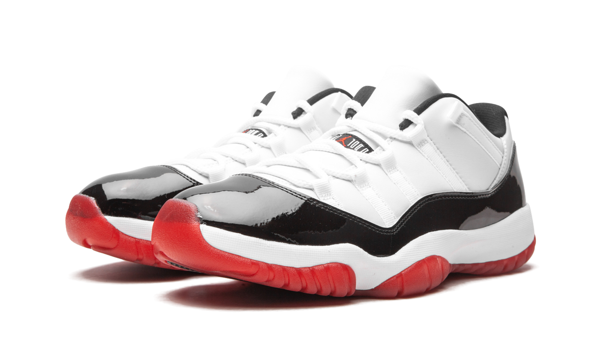 Air Jordan 11 Retro Low "Concord Bred" AV2187 160