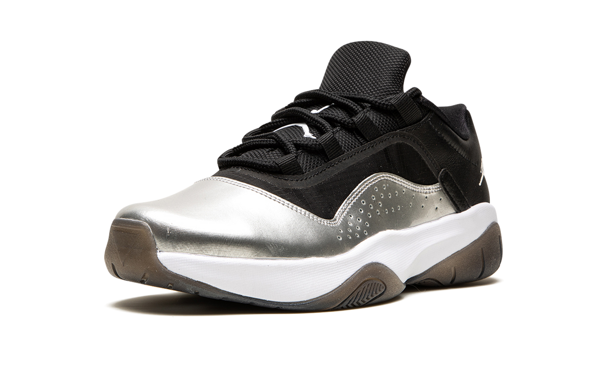 AIR JORDAN 11 CMFT LO WMNS "Silver Toe" DV2629 001