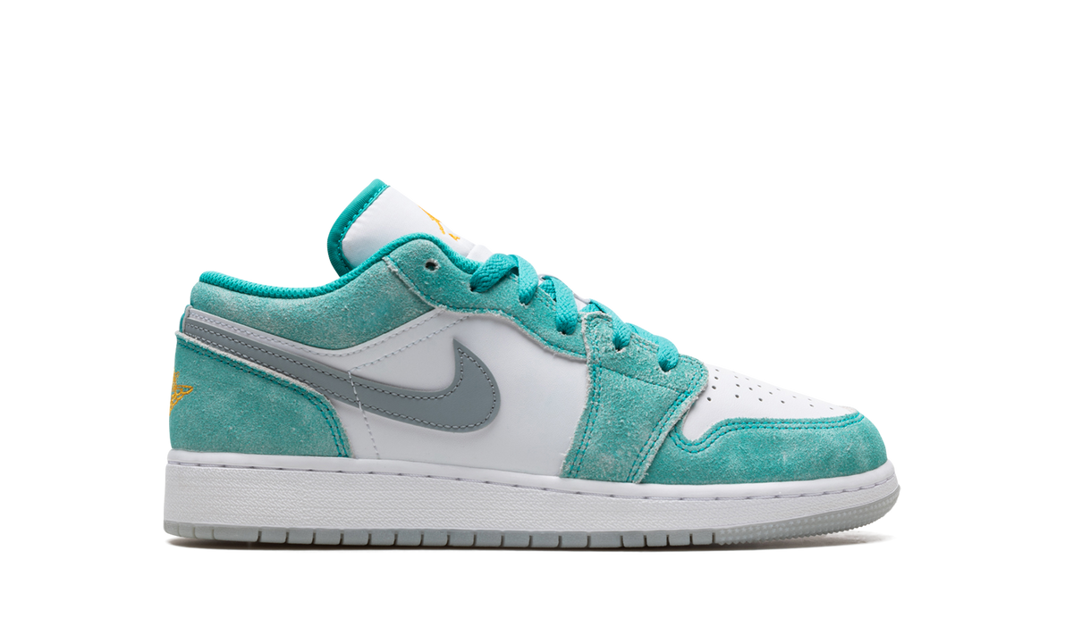 AIR JORDAN 1 LOW GS "NEW EMERALD" DO8244 301