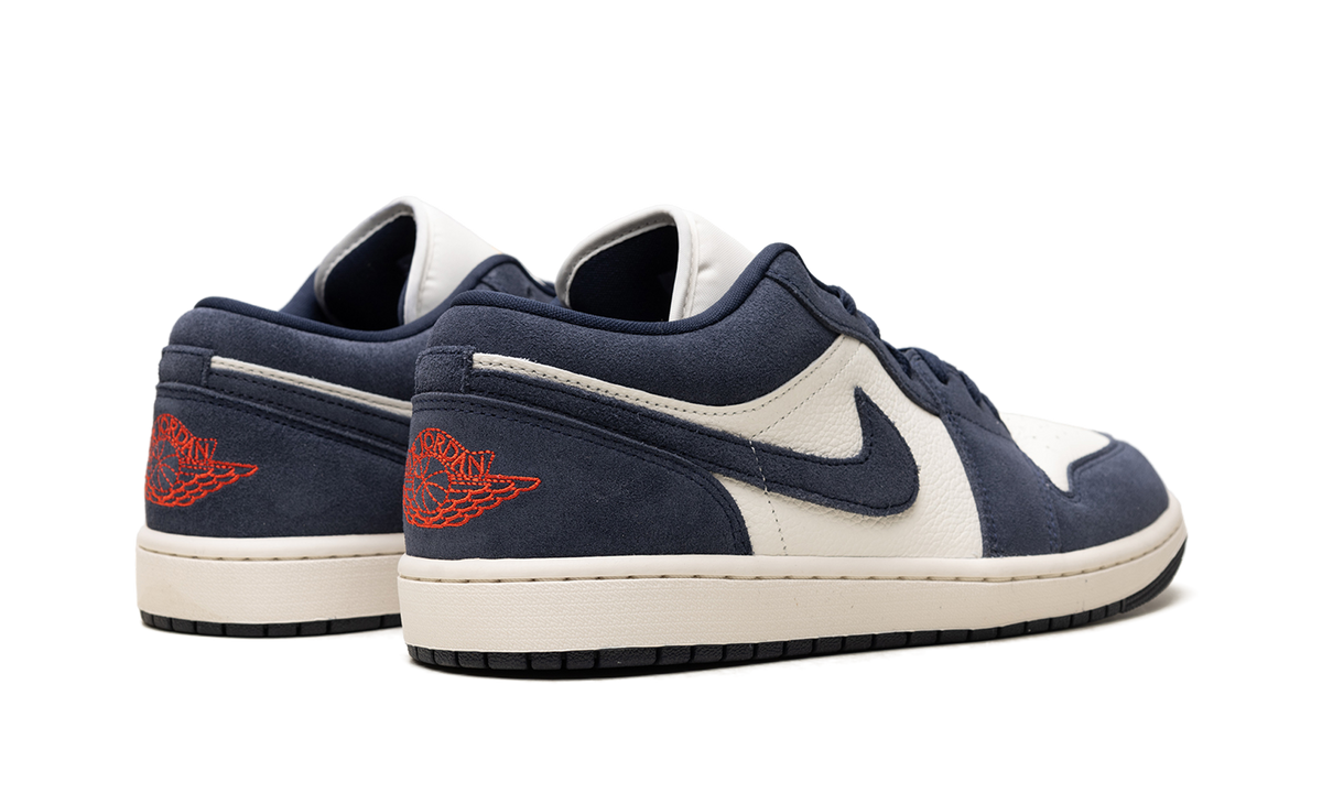 Jordan 1 Low SE "Obsidian Suede" IO7448 400