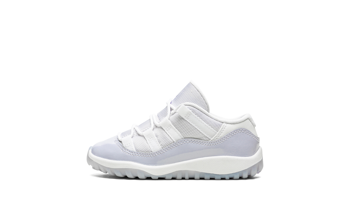 Air Jordan 11 Low TD "Pure Violet" 645107 101