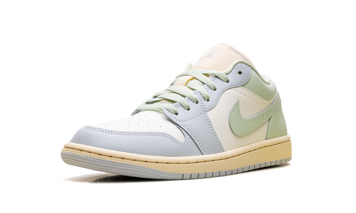 Air Jordan 1 Low WMNS "Sail Jade Aura" DC0774 108