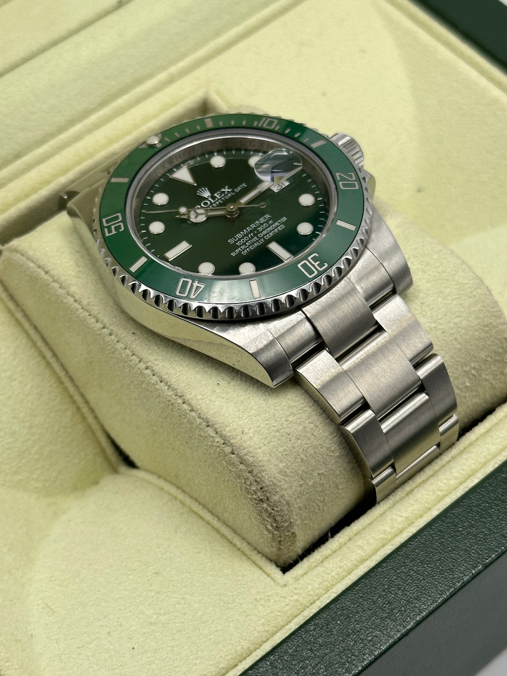 Rolex Submariner "Hulk" 40mm 116610LV Green Dial