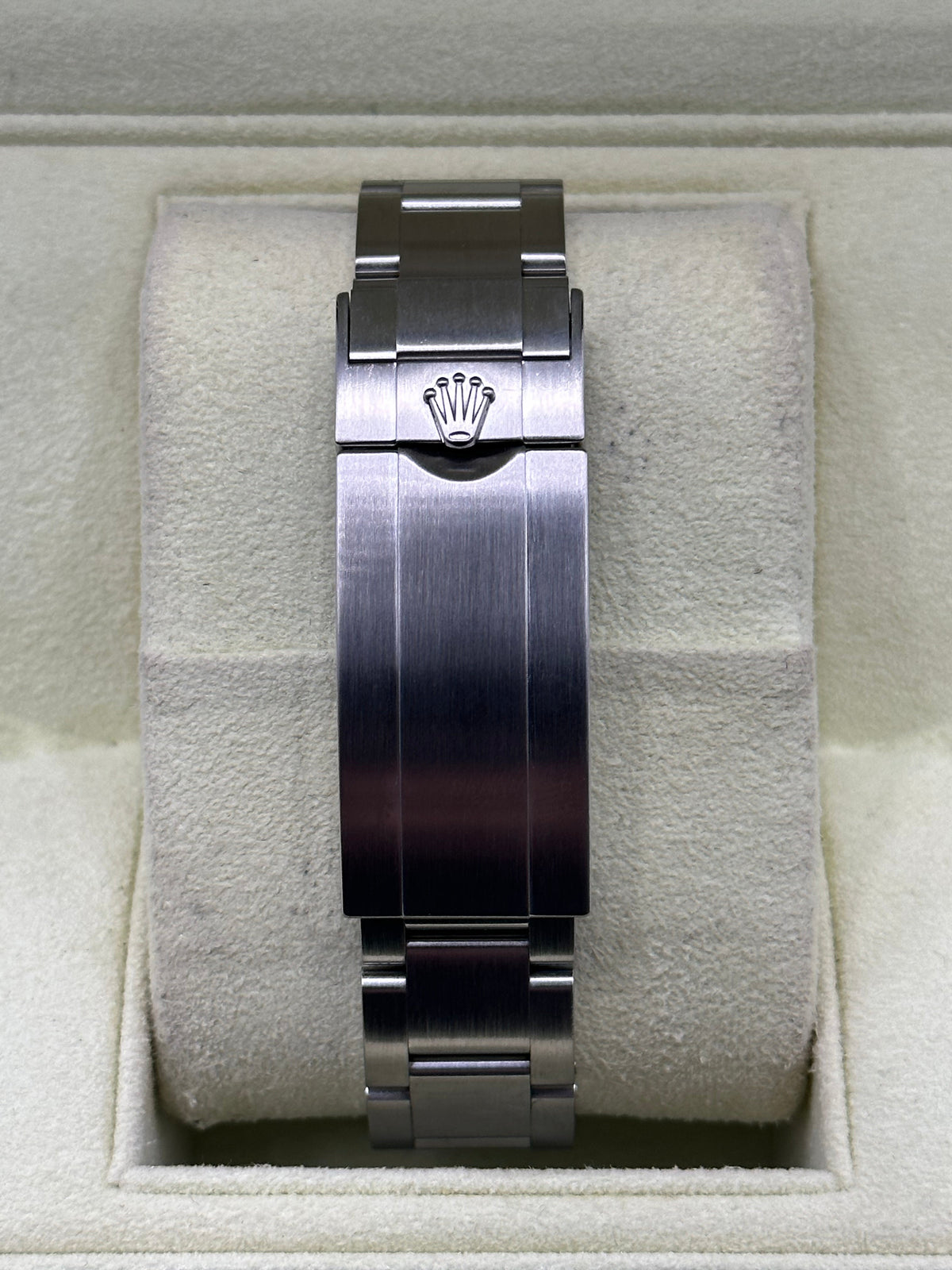 Rolex Submariner "Hulk" 40mm 116610LV Green Dial