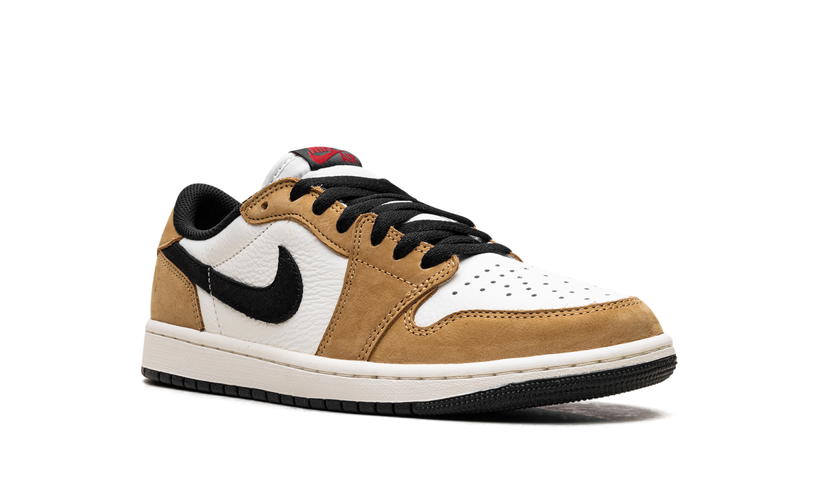 Air Jordan 1 Retro Low OG "Rookie Of The Year" CZ0790 107