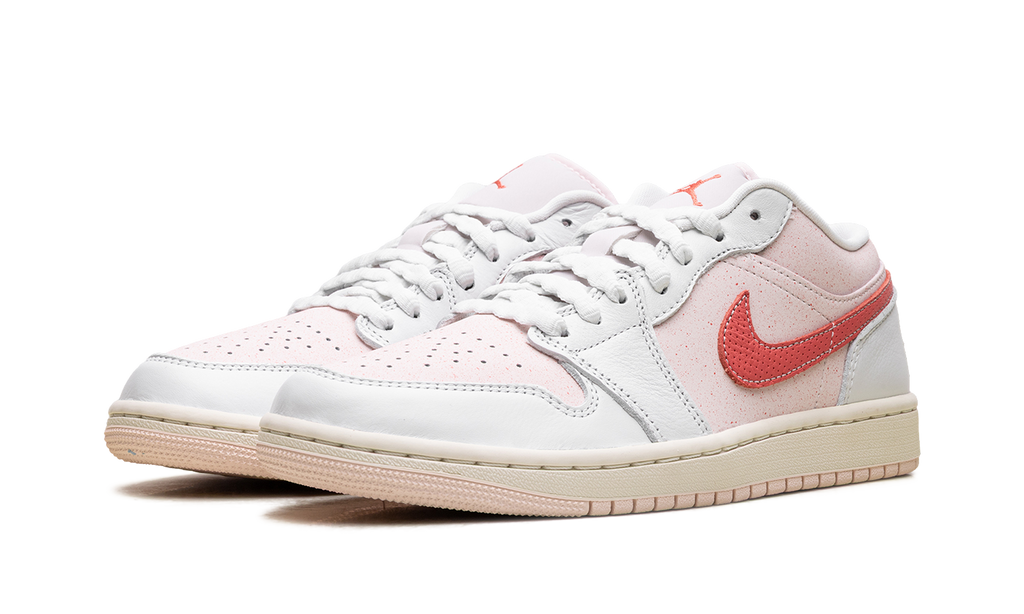 Air Jordan 1 Low WMNS "Strawberry MIlkshake" IB8156 133