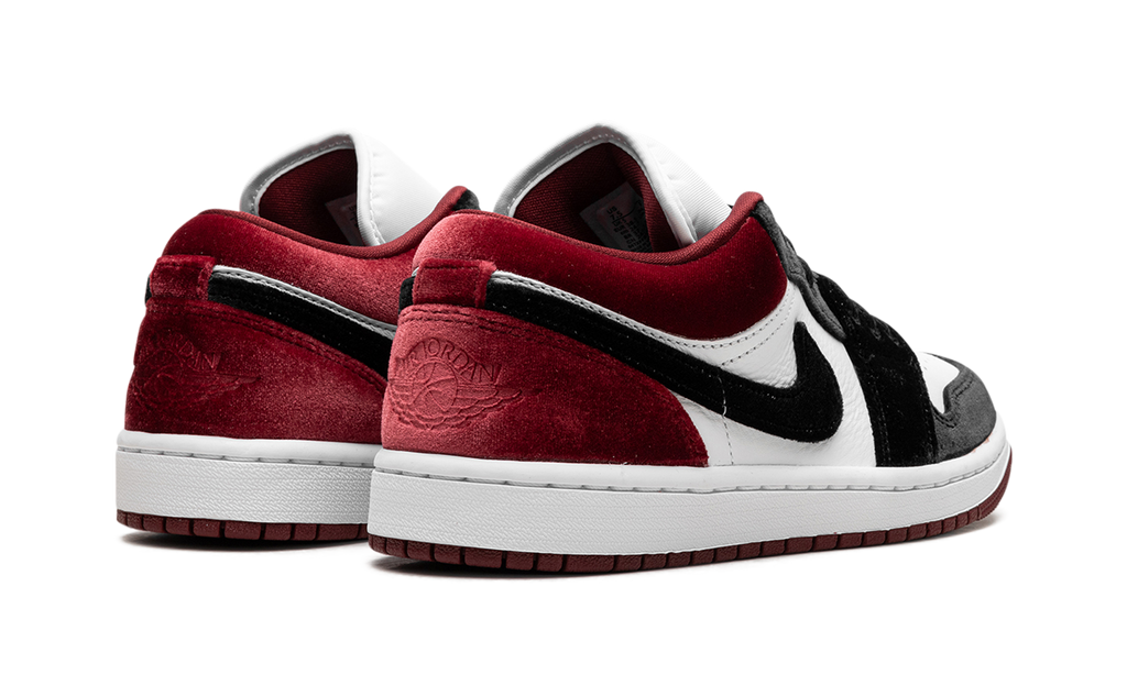Jordan 1 Low SE WMNS "Velvet Black Toe" FZ3242 001
