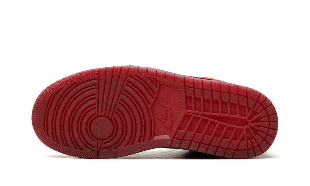 Jordan 1 Low SE WMNS "Valentine's Day (2026)" IB7012 600