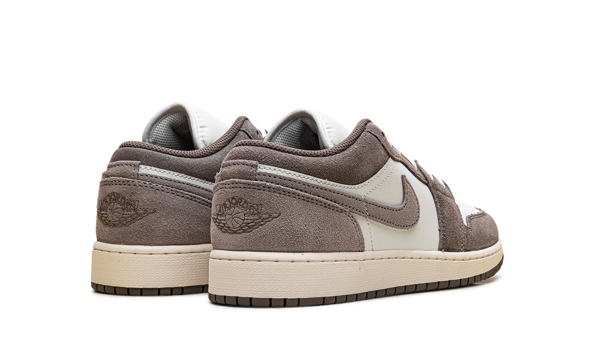 Jordan 1 Low GS "Olive Grey Enigma Stone" 553560 026