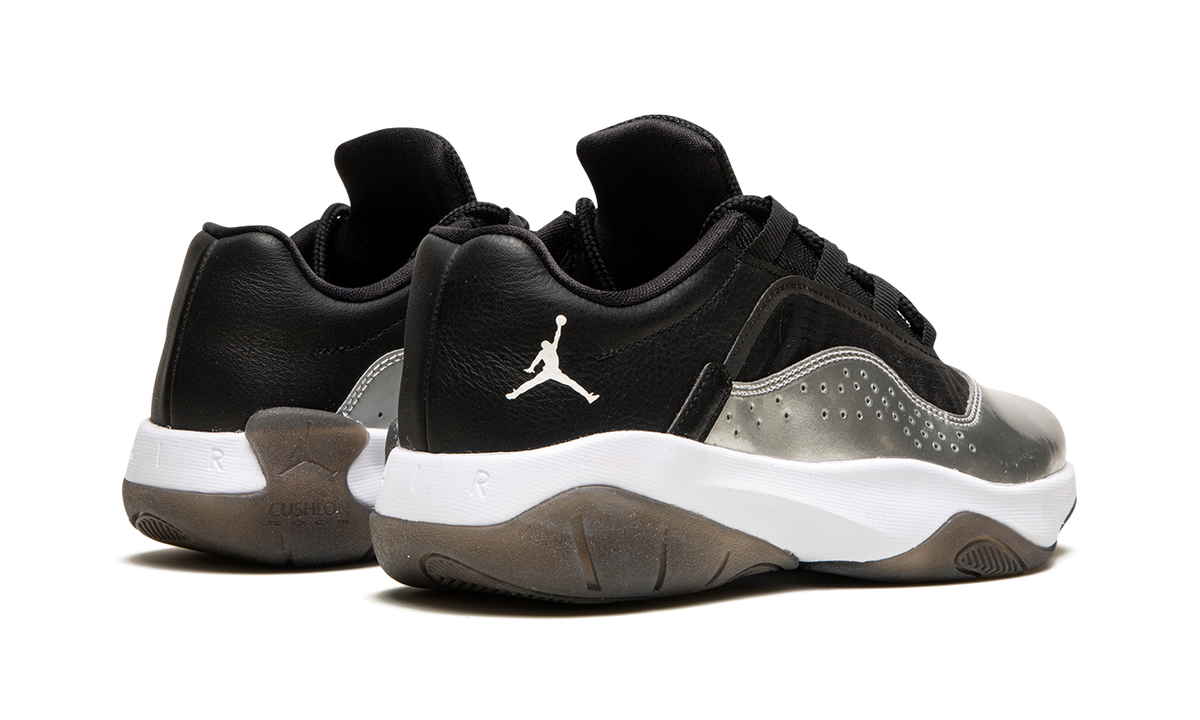 AIR JORDAN 11 CMFT LO WMNS "Silver Toe" DV2629 001